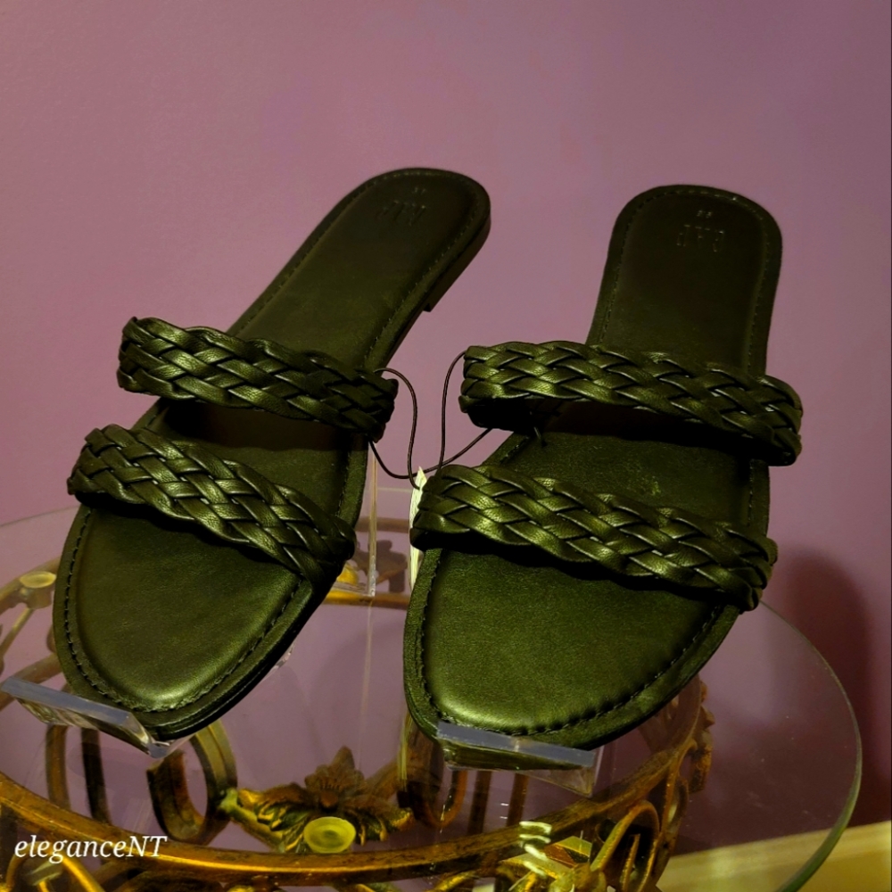 Gap Braided Double Strap Black Slide Sandals Sz: 9.5 NWT - Picture 2 of 8